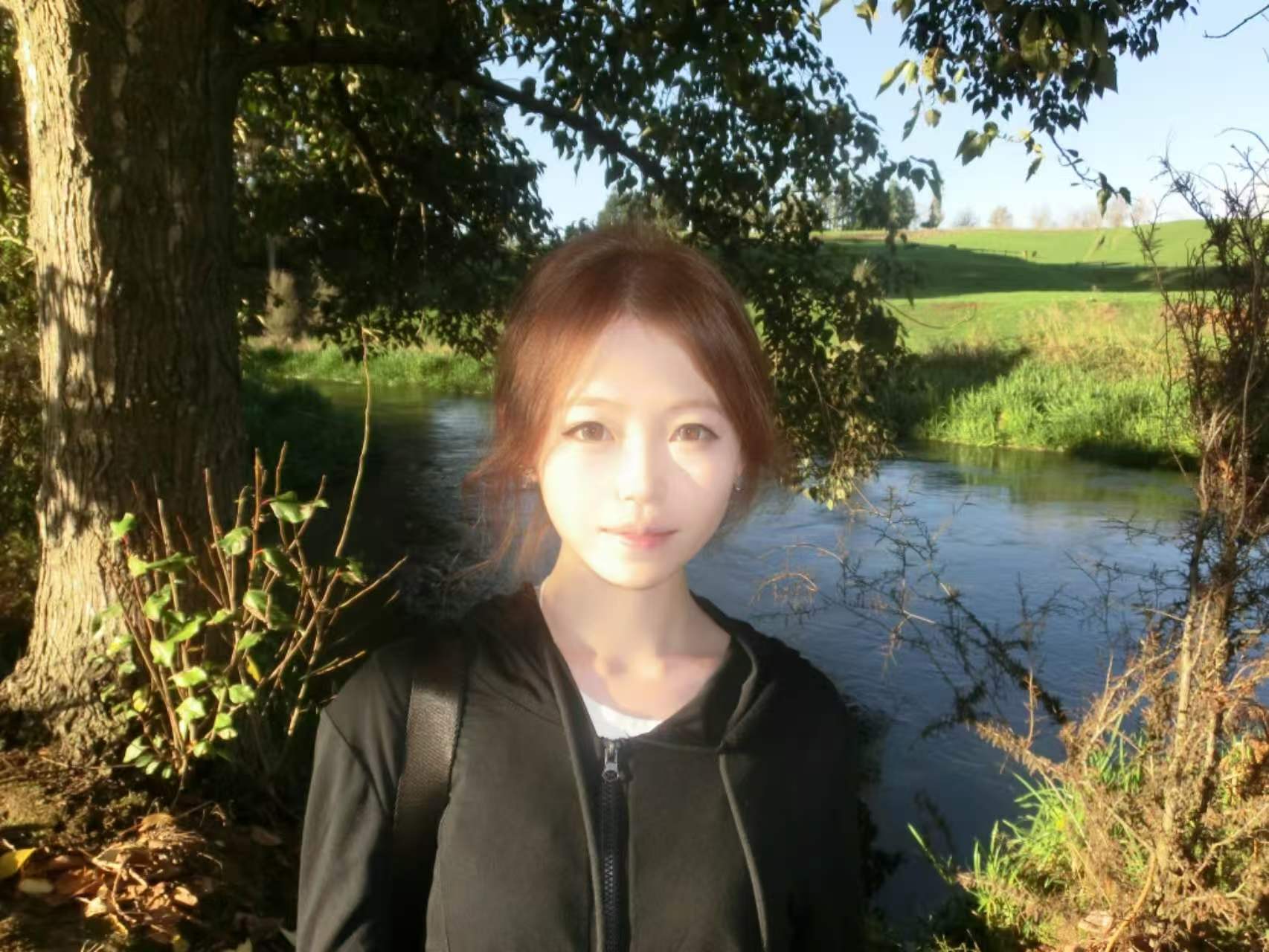 李杨思琪个人照片