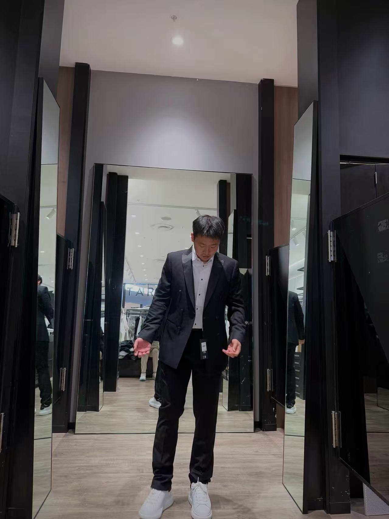 杨明凯个人照片